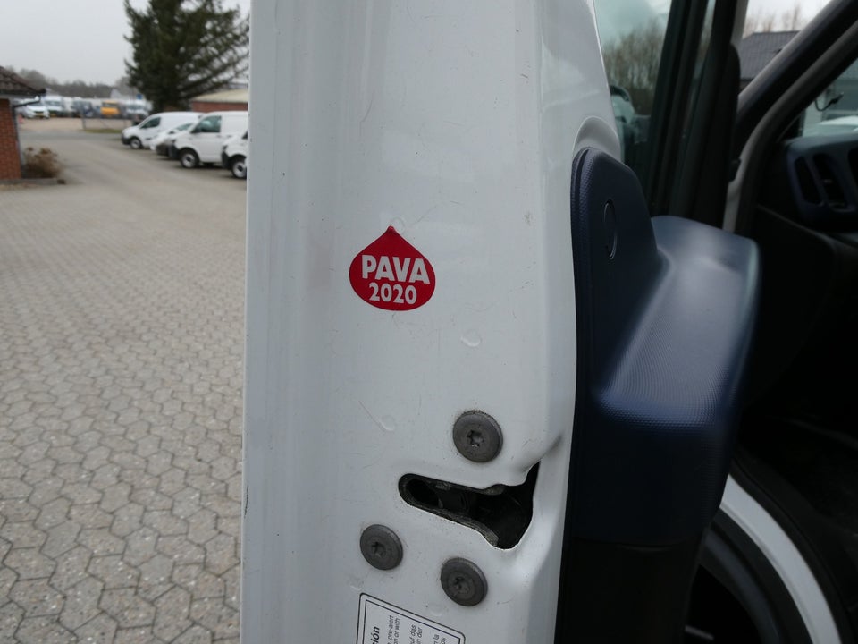 Iveco Daily 2,3 35S16 12m³ Van AG8