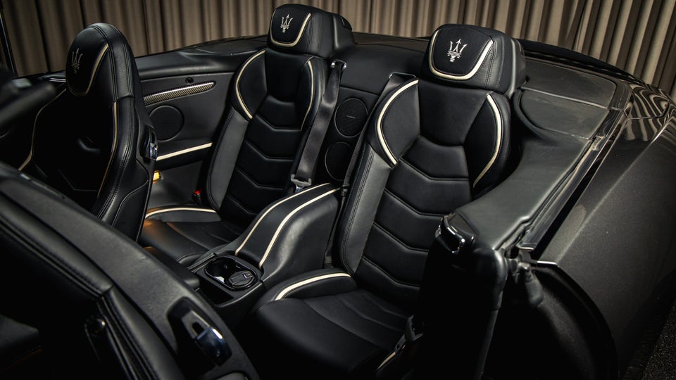 Maserati GranCabrio 4,7 MC Stradale aut. 2d