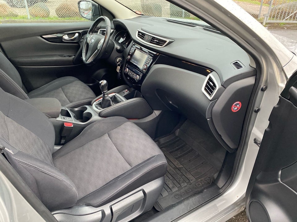 Nissan Qashqai 1,2 Dig-T 115 Acenta Connect 5d