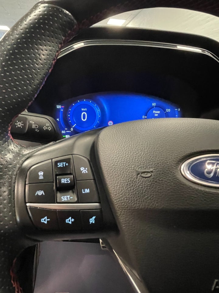 Ford Kuga 2,5 PHEV ST-Line X CVT 5d