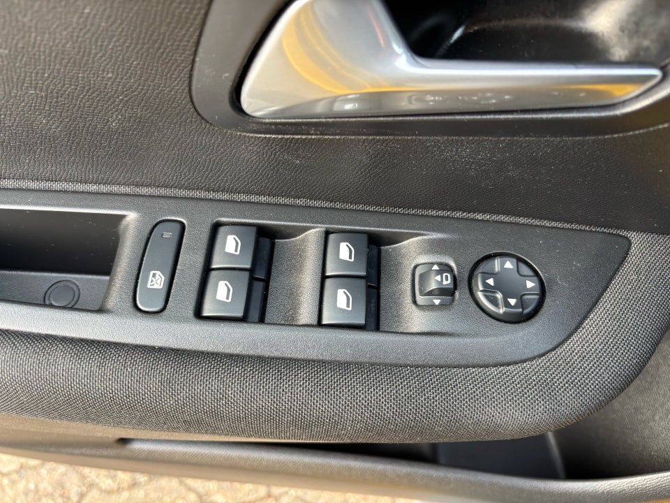 Peugeot 208 1,2 PureTech 75 Active Pack 5d