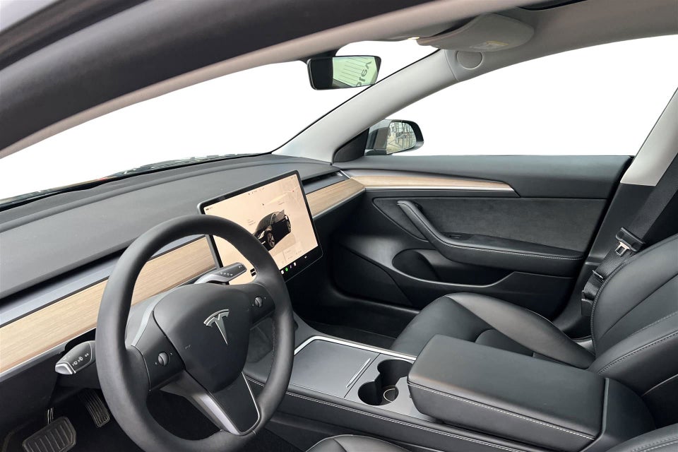 Tesla Model 3 Long Range AWD 4d