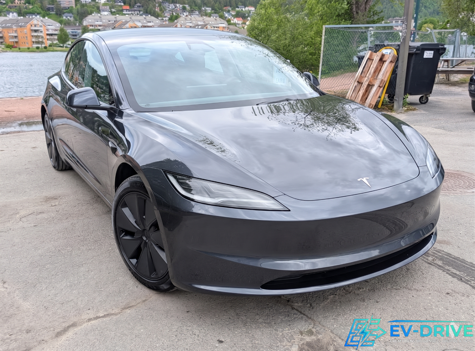 Tesla Model 3 Long Range AWD 4d