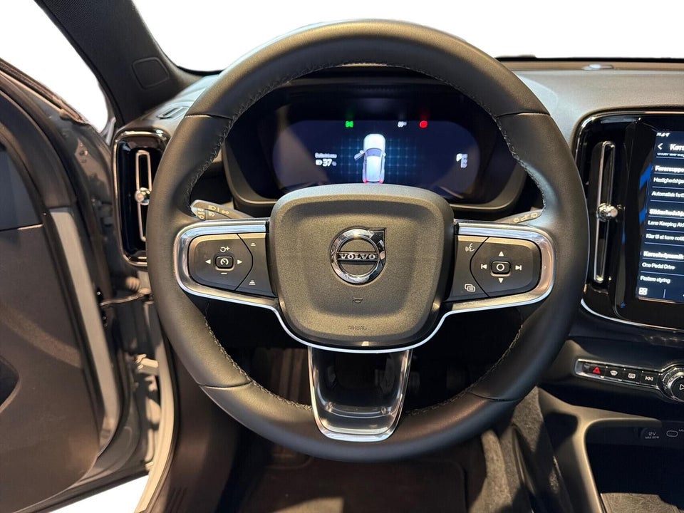 Volvo XC40 ReCharge Extended Range Core 5d