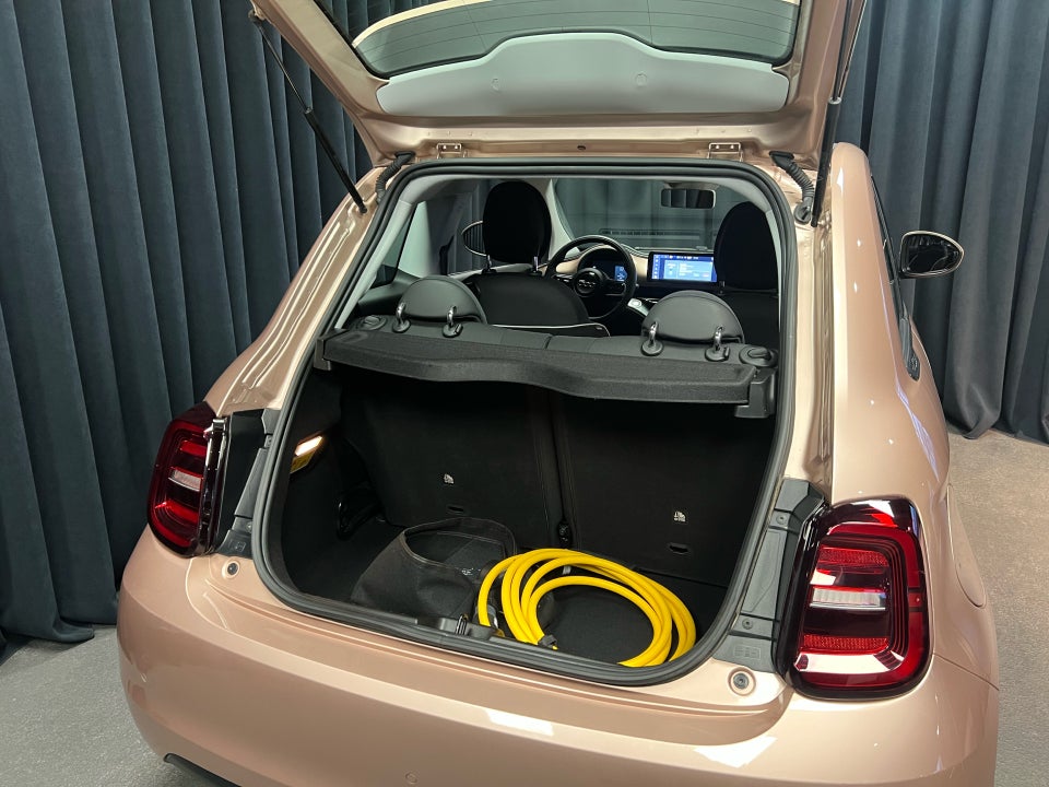 Fiat 500e 42 Icon 3d