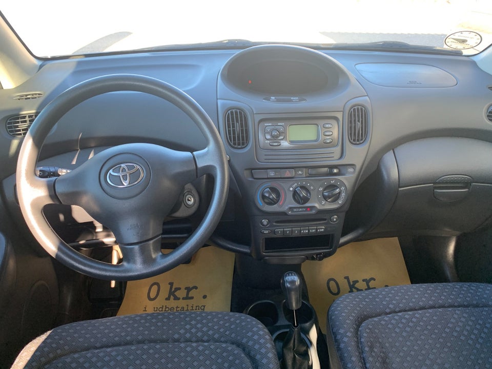 Toyota Yaris Verso 1,5 Sol 5d