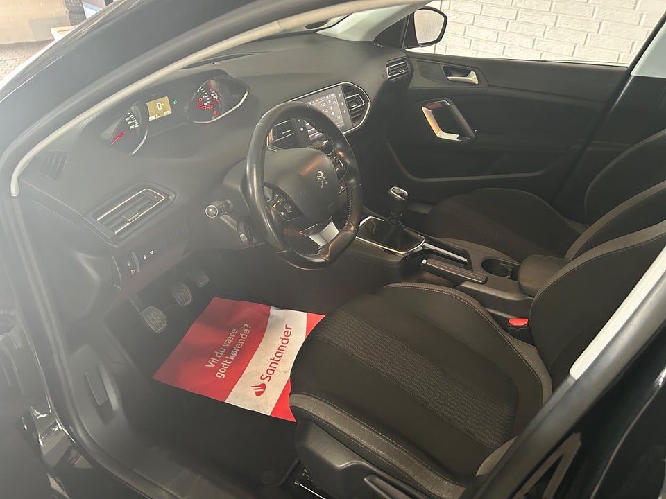 Peugeot 308 1,6 BlueHDi 120 Style 5d