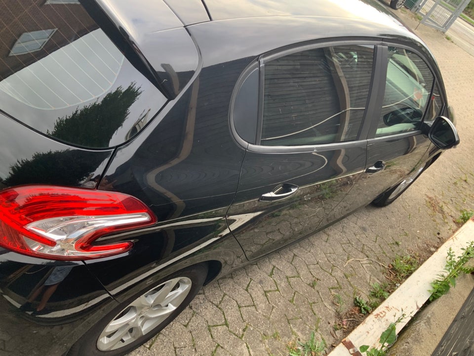 Peugeot 208 1,2 e-VTi 82 Active ESG 5d