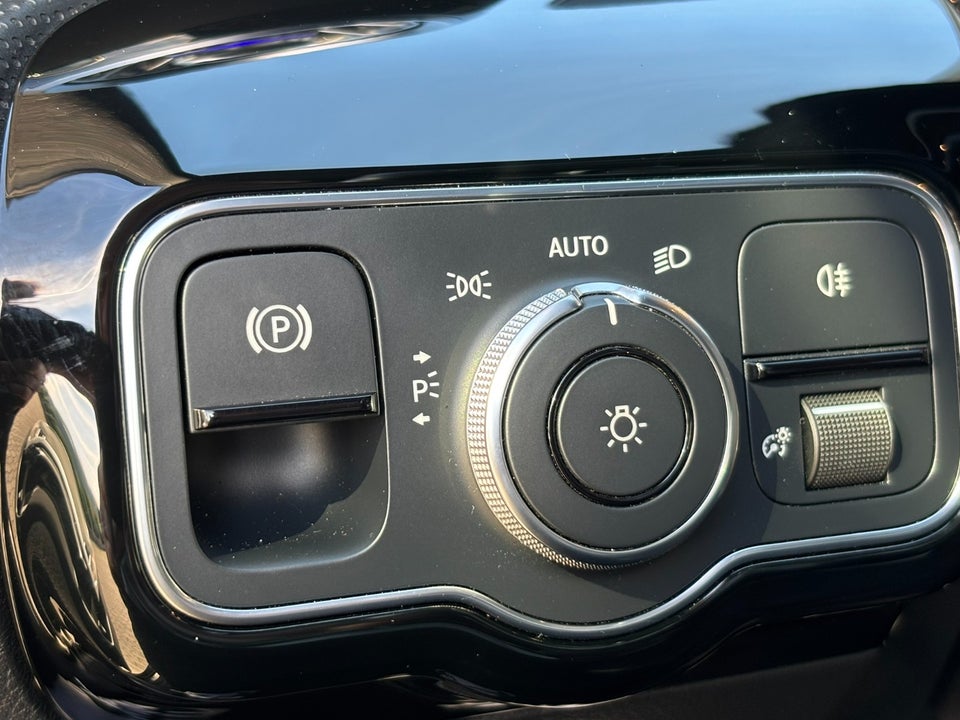 Mercedes A200 1,3 AMG Line aut. 5d