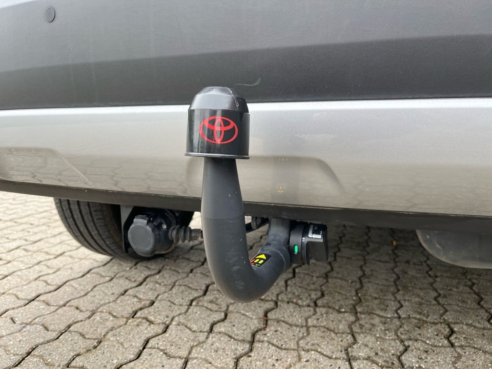 Toyota Corolla Cross 1,8 Hybrid Style Comfort CVT 5d