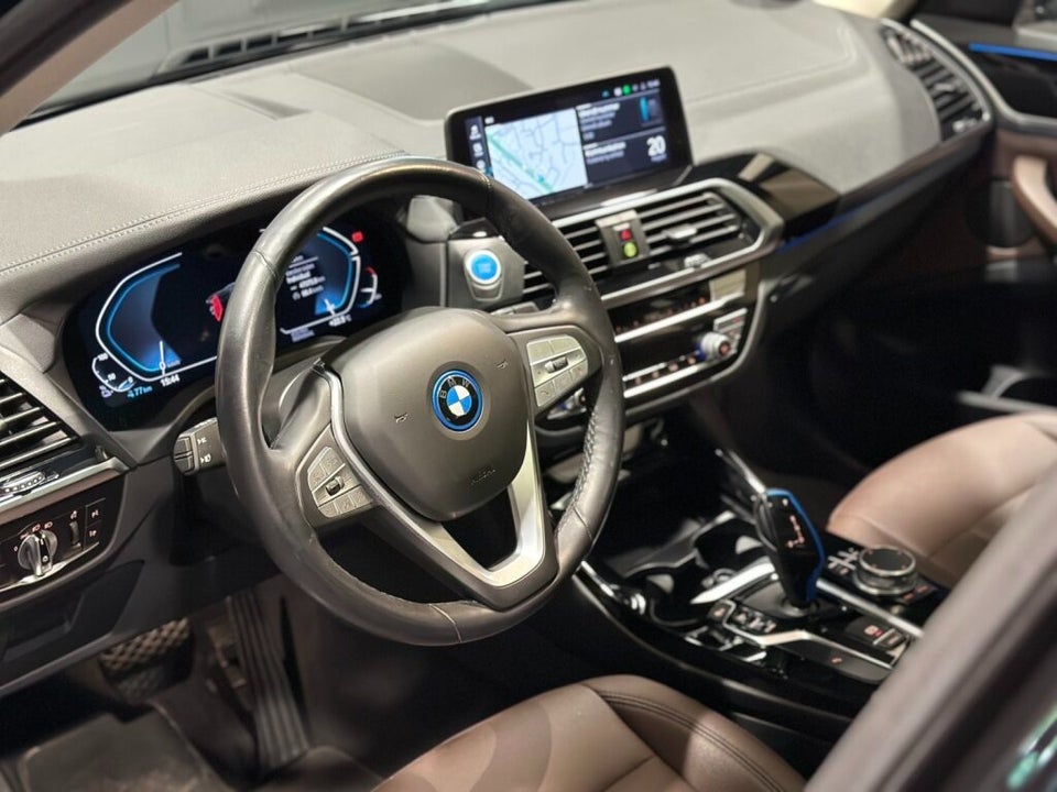 BMW iX3 Charged 5d