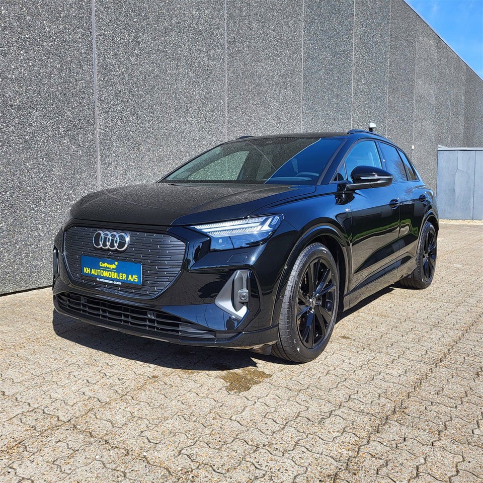 Audi Q4 e-tron 40 S-line 5d