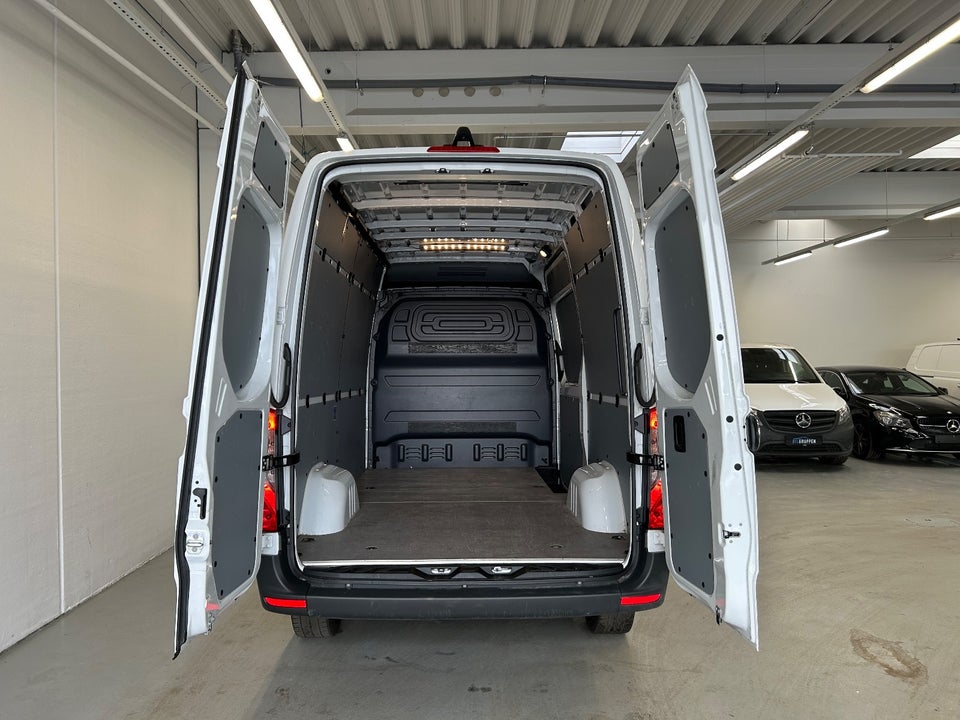Mercedes Sprinter 317 2,0 CDi A2 Kassevogn PRO RWD