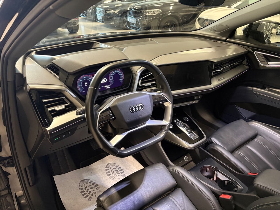 Audi Q4 e-tron 40 S-line 5d