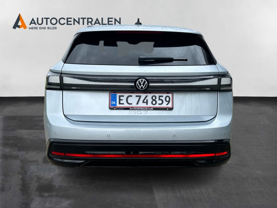 VW ID.7 Style Tourer 5d