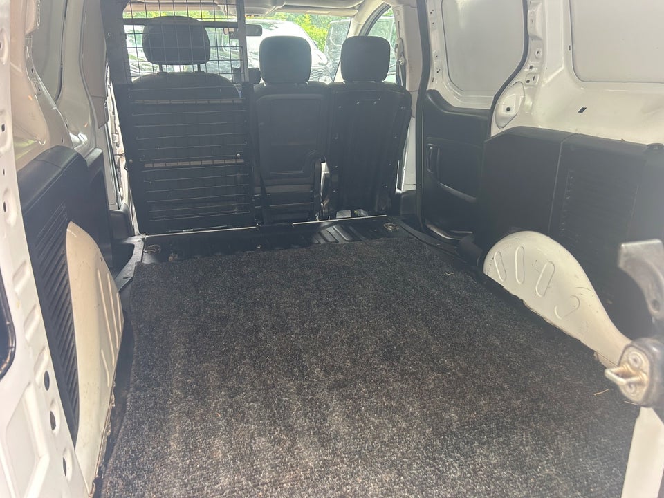 Peugeot Partner 1,6 BlueHDi 100 L2 Flex Van 5d