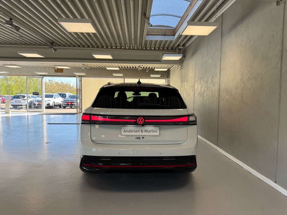 VW ID.7 86 Pro S Tourer 5d