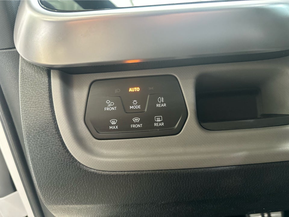 VW ID.Buzz 77 Life SWB 5d