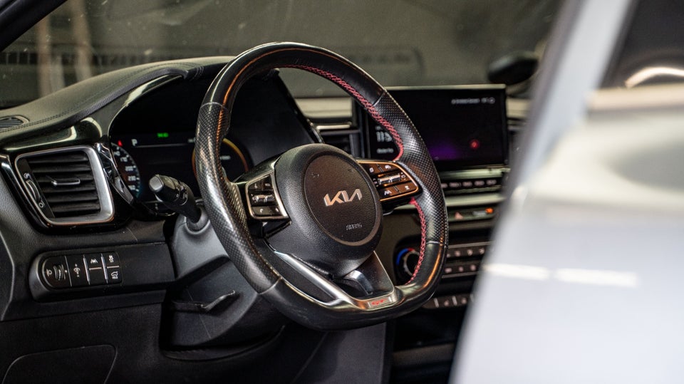 Kia ProCeed 1,6 T-GDi GT DCT 5d