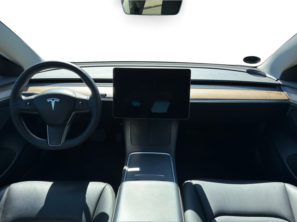 Tesla Model 3 Standard Range+ RWD 4d