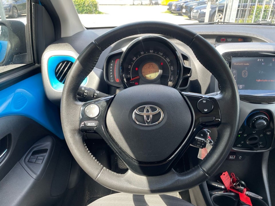 Toyota Aygo 1,0 VVT-i x-plore 5d