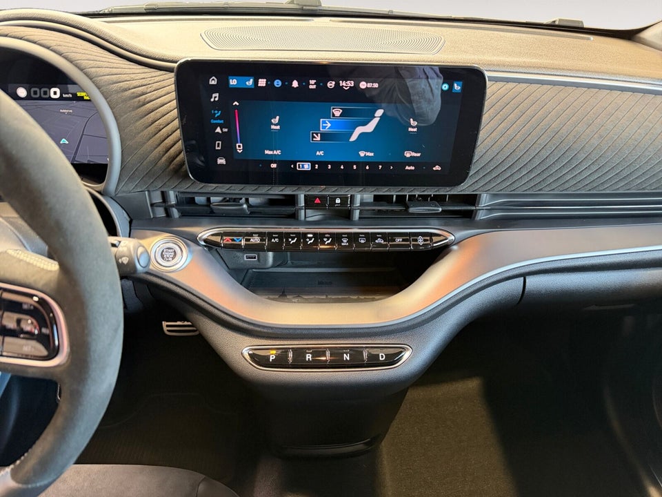 Abarth 500e Scorpionissima 3d