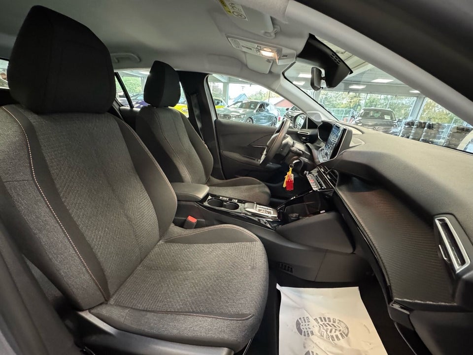 Peugeot e-208 50 Style 5d