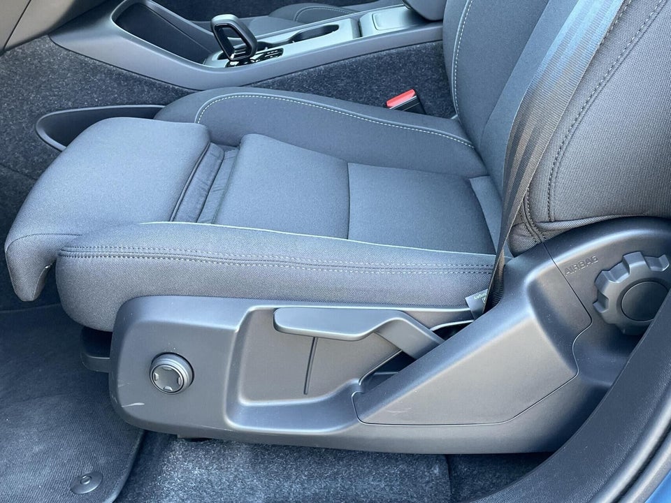 Volvo EX40 Extended Range Plus 5d