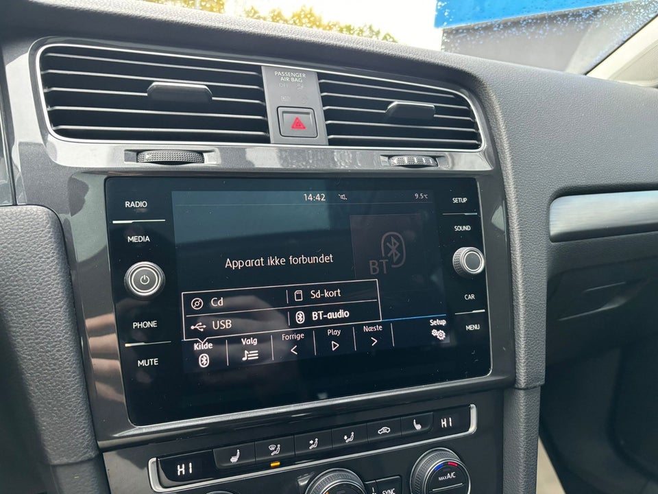 VW Golf VII 1,5 TSi 130 Comfortline DSG 5d