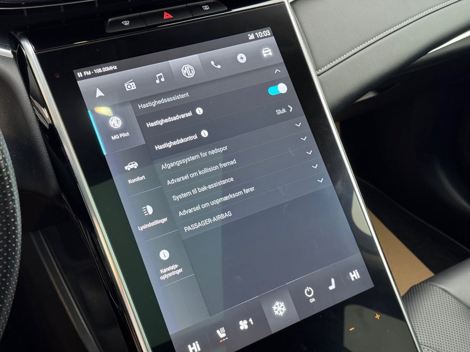 MG Marvel R Luxury 5d