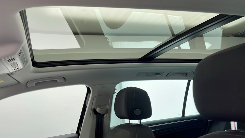 VW Tiguan 1,4 eHybrid Elegance DSG 5d