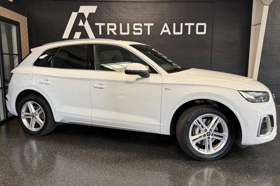 Audi Q5 55 TFSi e S-line quattro S-tr. 5d 2022 til salg hos Trust Auto
