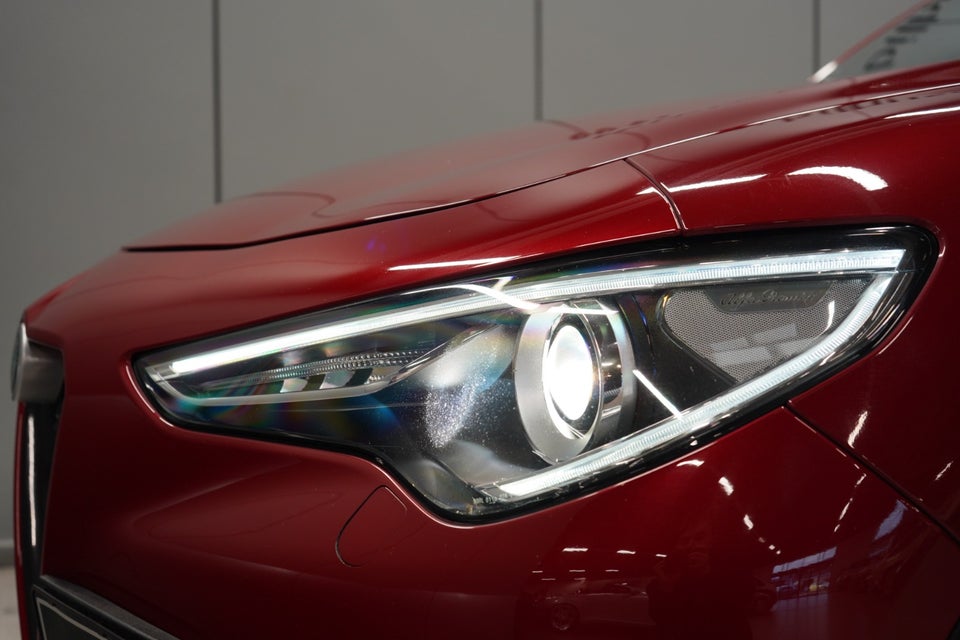 Alfa Romeo Stelvio 2,2 JTD 210 Super aut. Q4 5d