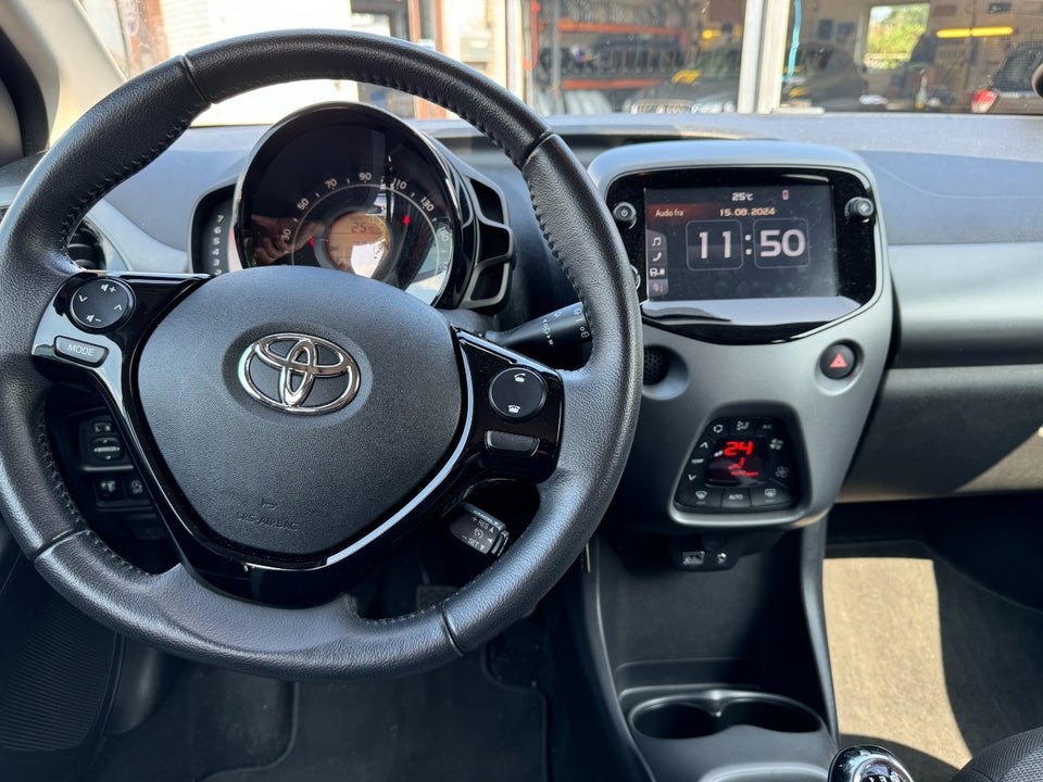 Toyota Aygo 1,0 VVT-i x-sky 5d