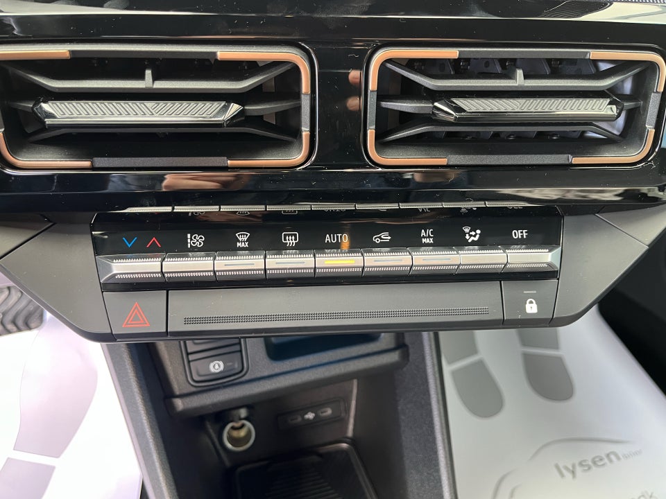 Renault 4 E-Tech 52 Techno 5d