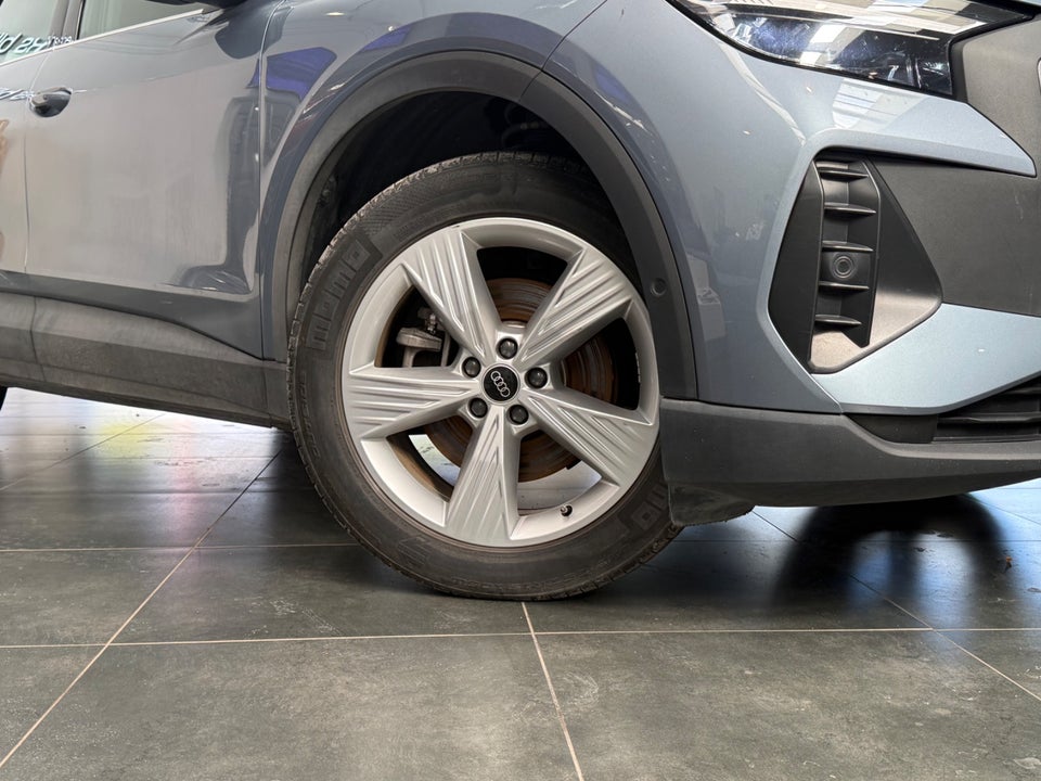 Audi Q4 e-tron 35 Advanced 5d