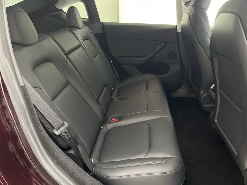 Tesla Model Y Long Range AWD 5d