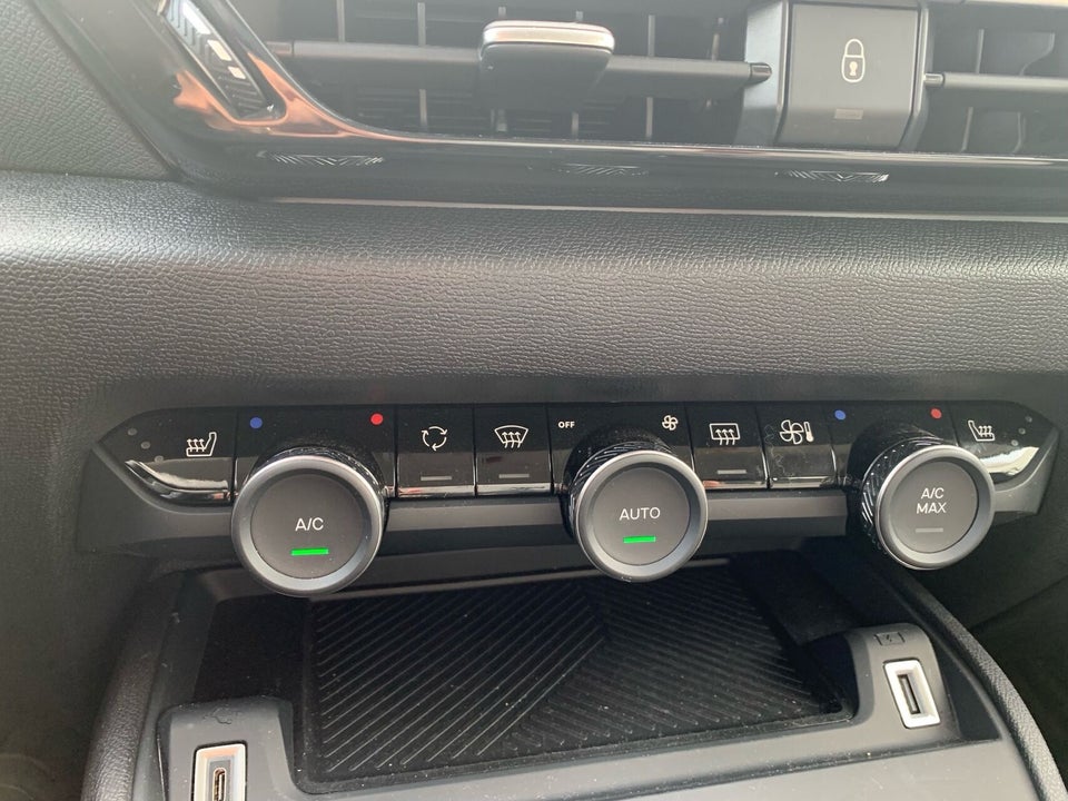 Citroën C4 1,2 PureTech 130 VTR Sport 5d