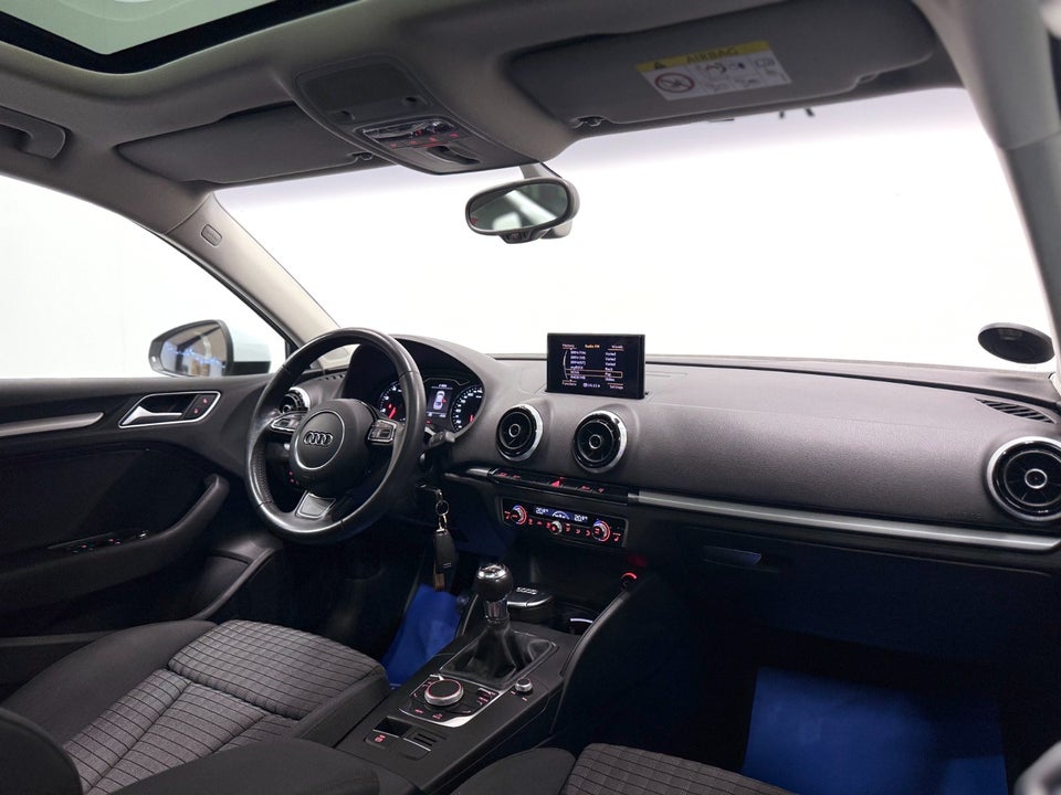 Audi A3 1,4 TFSi 140 Ambition 4d