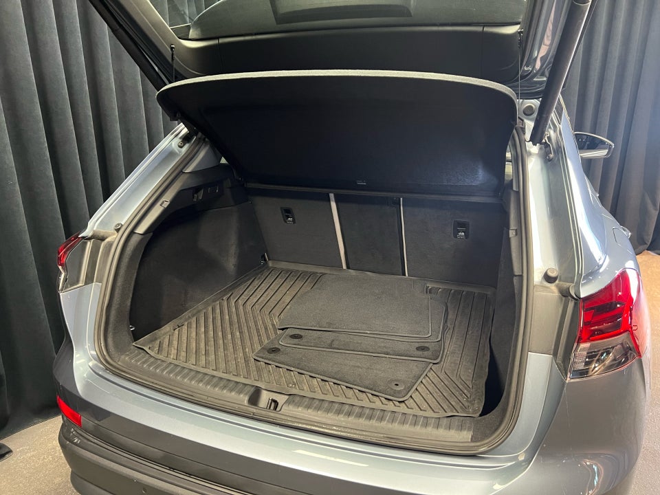 Audi Q4 e-tron 40  5d