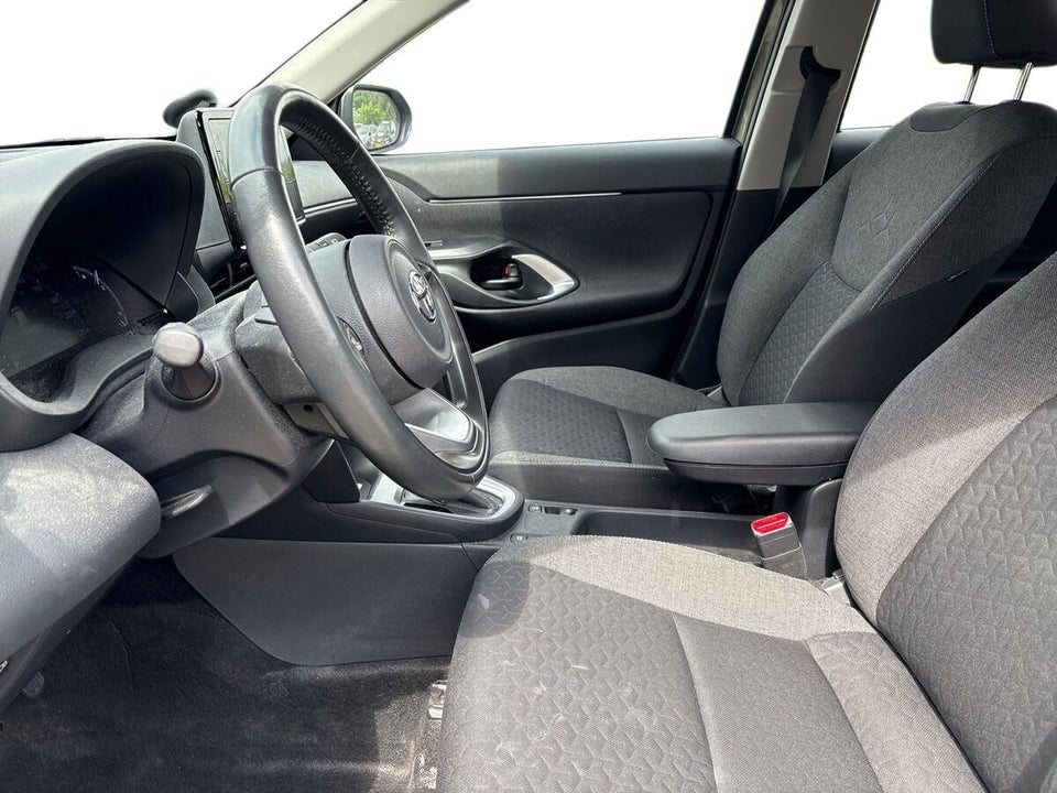 Toyota Yaris Cross 1,5 Hybrid Active Tech e-CVT 5d