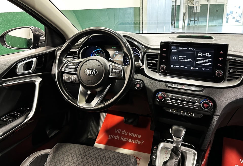 Kia Ceed 1,6 PHEV Prestige SW DCT 5d