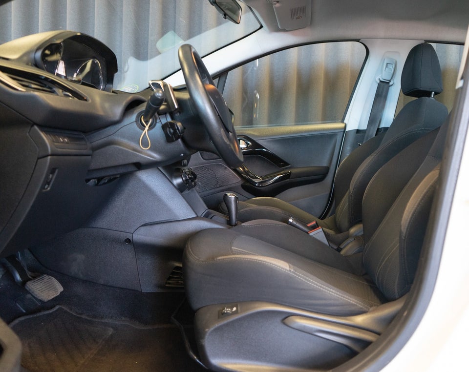 Peugeot 208 1,4 e-HDi 68 Active ESG 5d