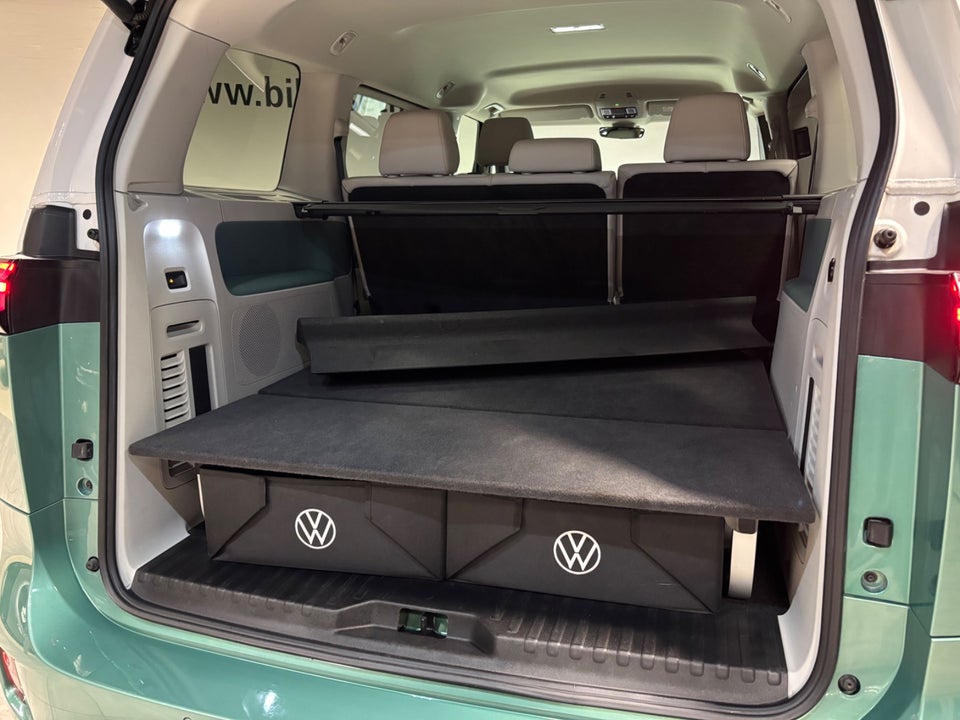 VW ID.Buzz 77 Pro SWB 5d