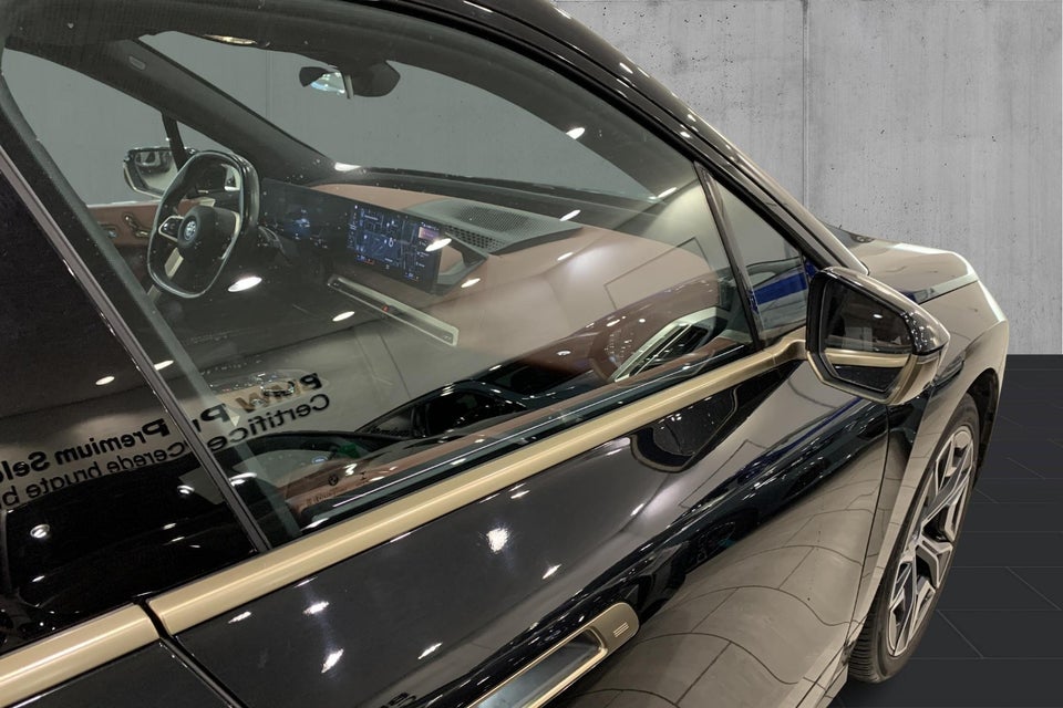BMW iX xDrive40 Supercharged 5d