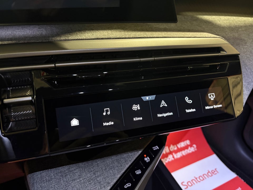 Peugeot e-5008 77 Allure 7prs 5d