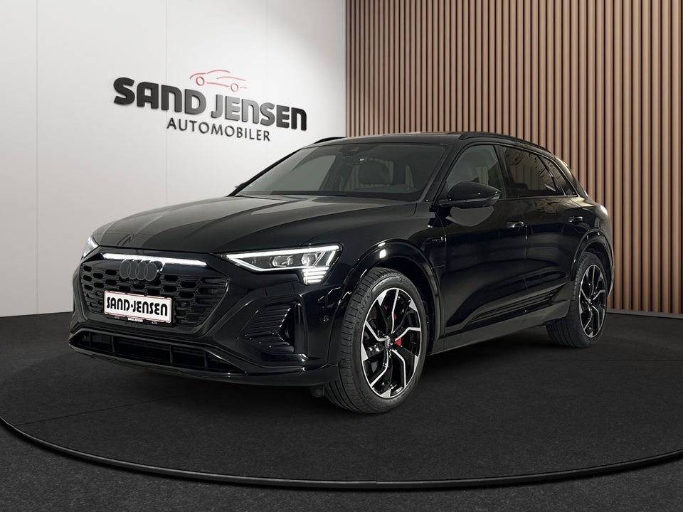 Audi Q8 e-tron 50 S-line quattro 5d