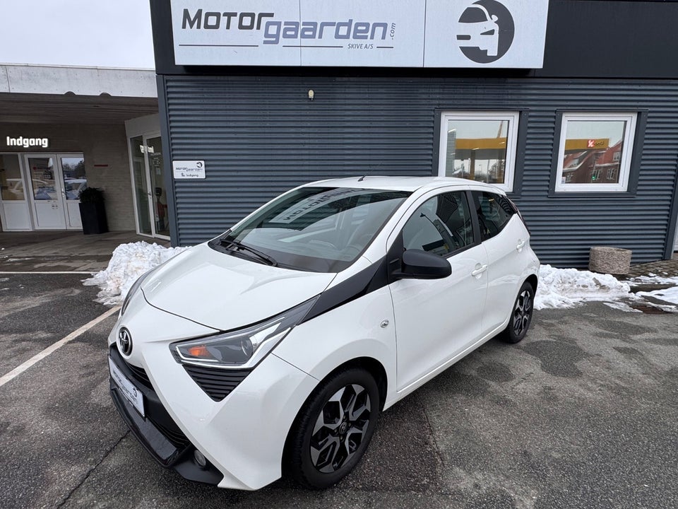 Toyota Aygo 1,0 VVT-i x-press 5d