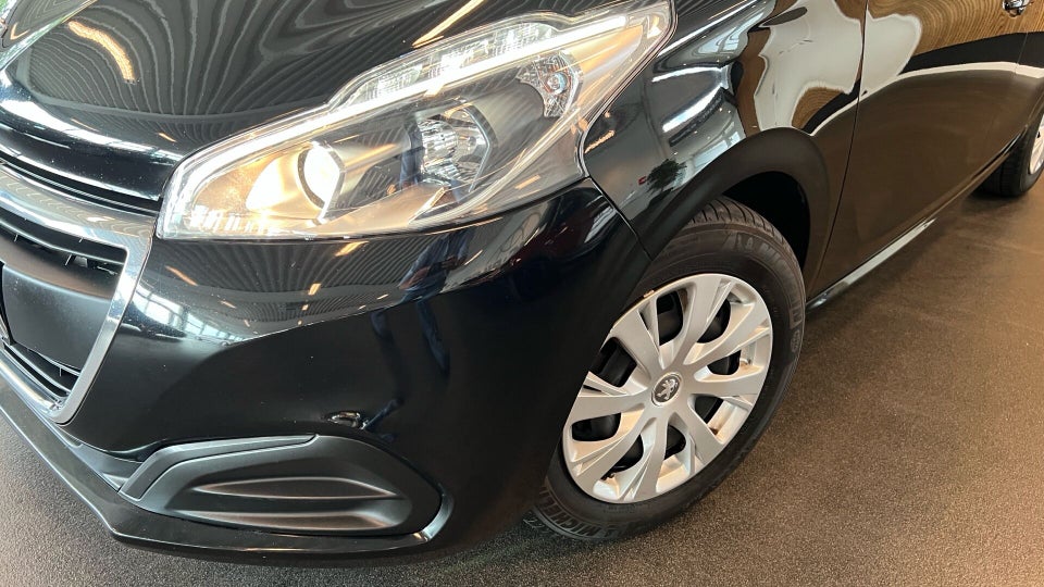 Peugeot 208 1,2 VTi 82 Envy 5d