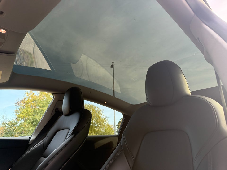 Tesla Model Y Performance AWD 5d